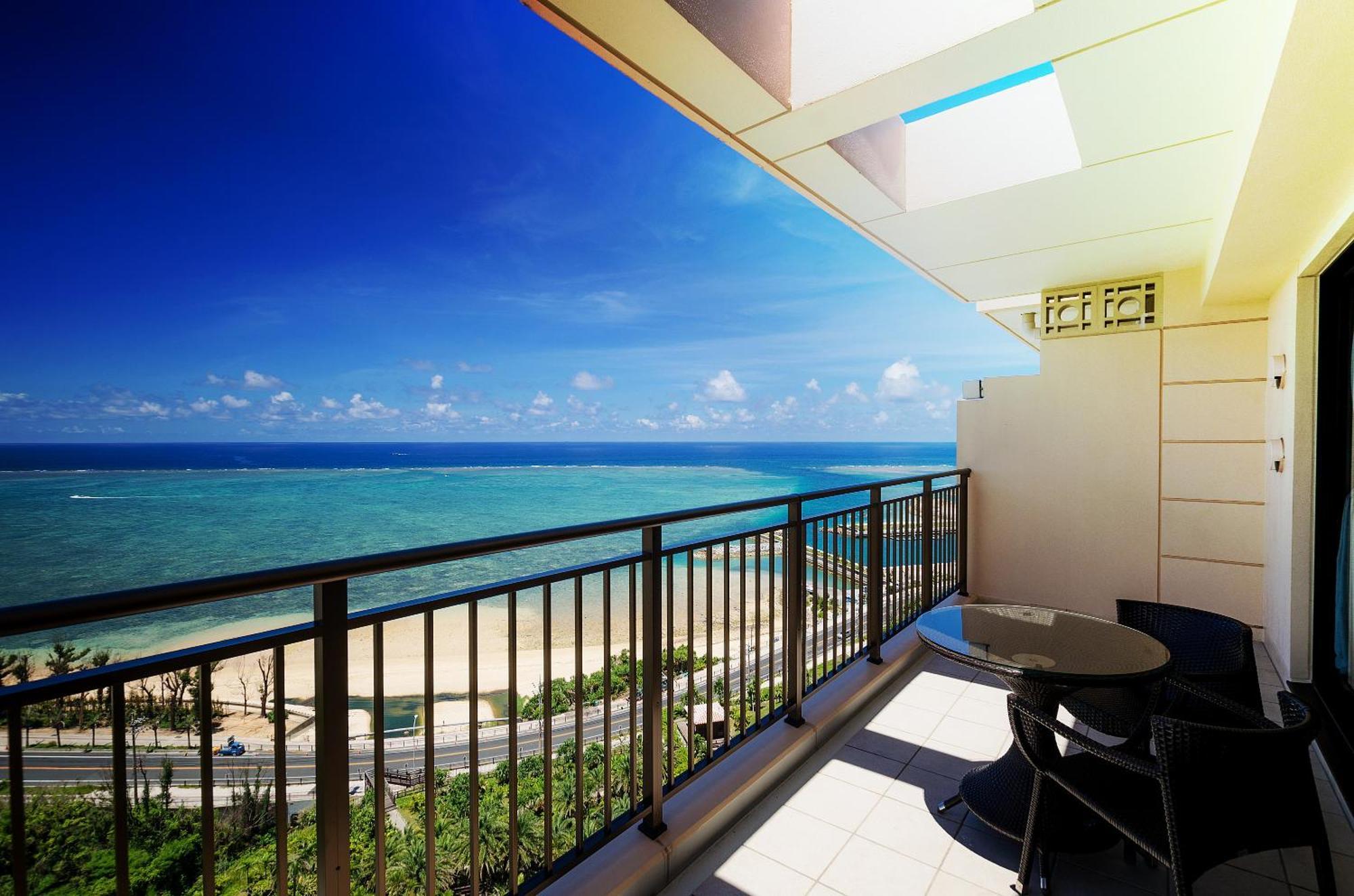 Kafuu Resort Fuchaku Condo Hotel Onna Ngoại thất bức ảnh